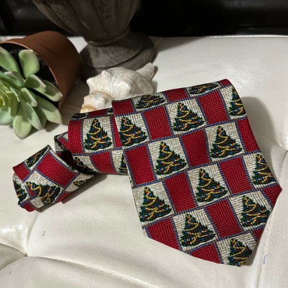 Holiday Themed Tie-Red/Christmas Tree Detail - Picture 2 of 10